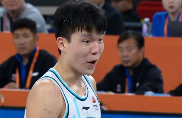 聚宏鑫操盘 三分15中14！杨瀚森全面升级，苏群：获得11家NBA球队邀请